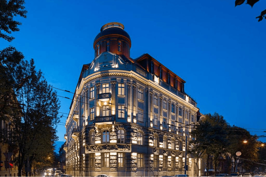 Bank Hotel,
Львів