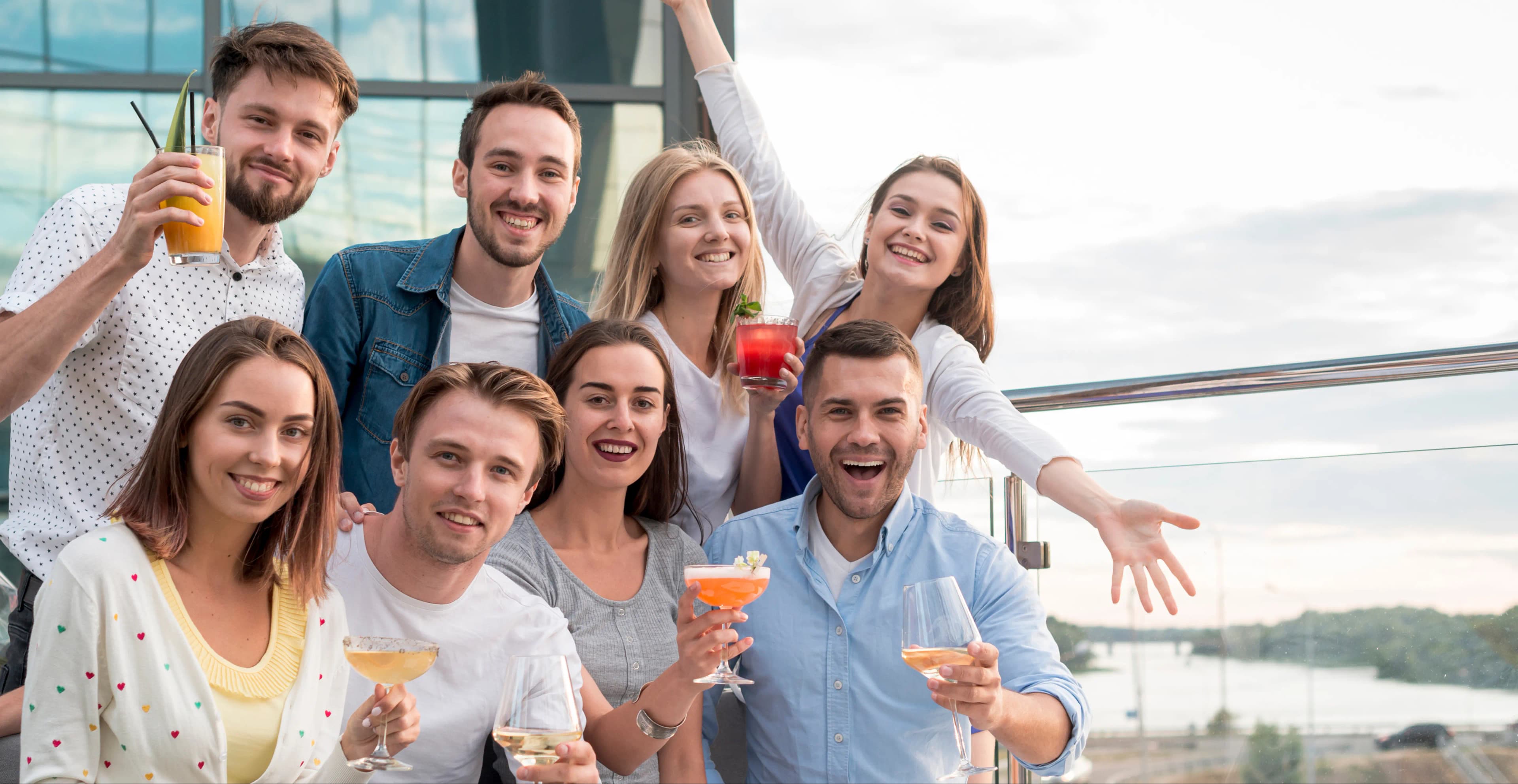 Готові до події, яка справді вразить? Напишіть нам — і ми все організуємо